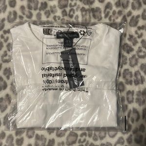 fitted crew neck t shirt